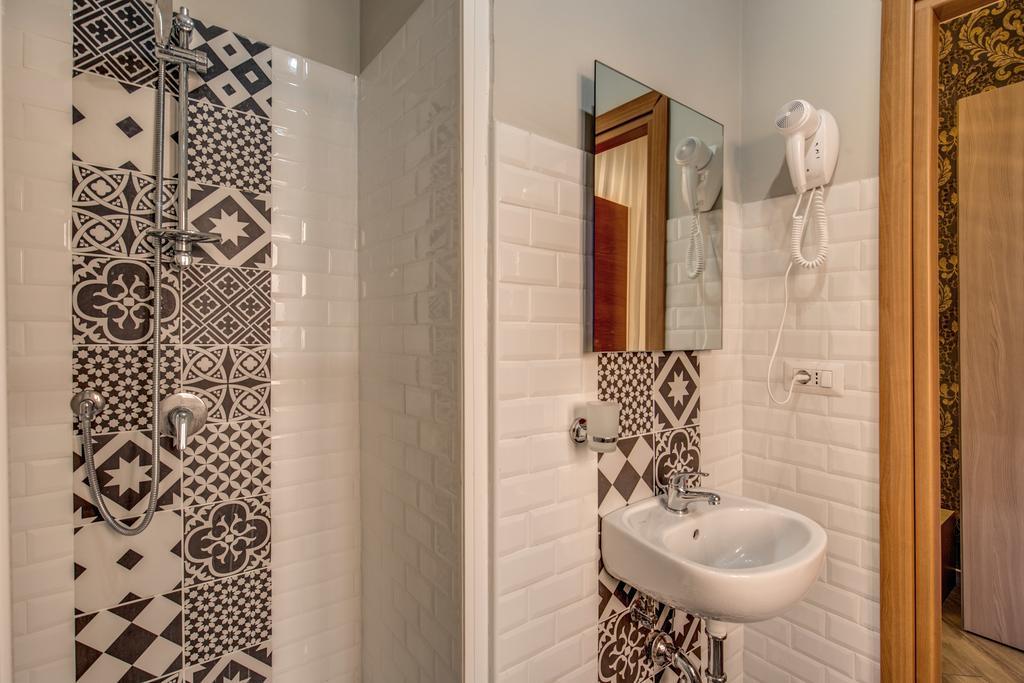 Roma 41 Hotel Bagian luar foto