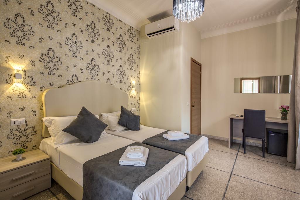 Roma 41 Hotel Bagian luar foto
